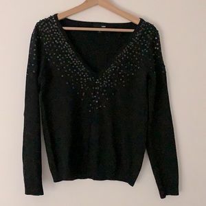 Super cute H&M sweater Size M with lots of sequins